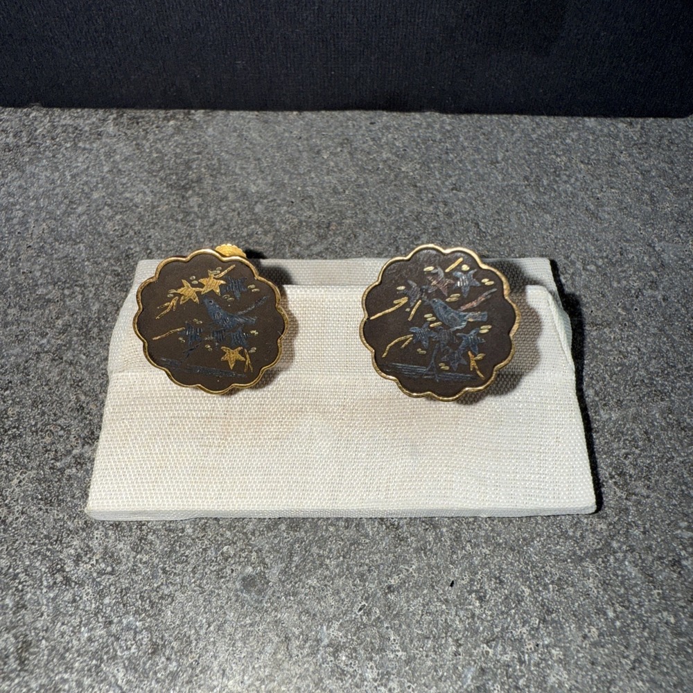 Vintage Amita Japan Damascene Inlaid Screwback Earrings